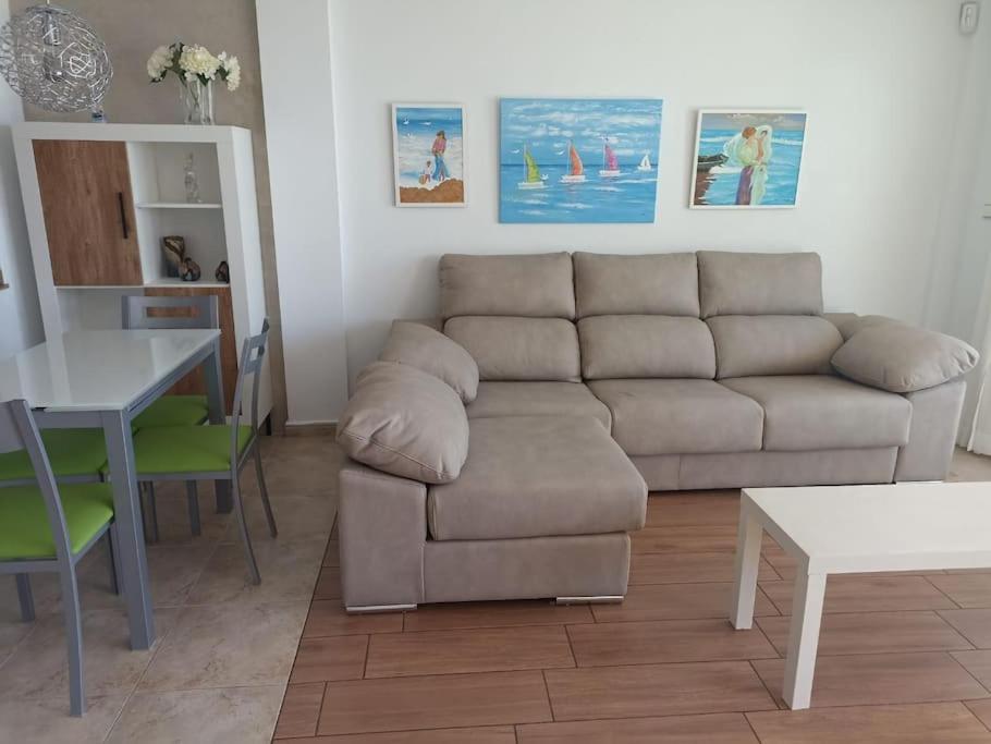 Bungalow En Primera Linea Del Mar Arenales del Sol Luaran gambar