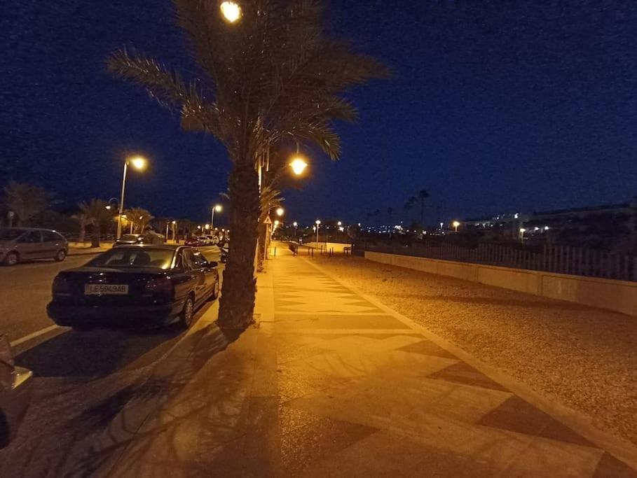 Bungalow En Primera Linea Del Mar Arenales del Sol Luaran gambar