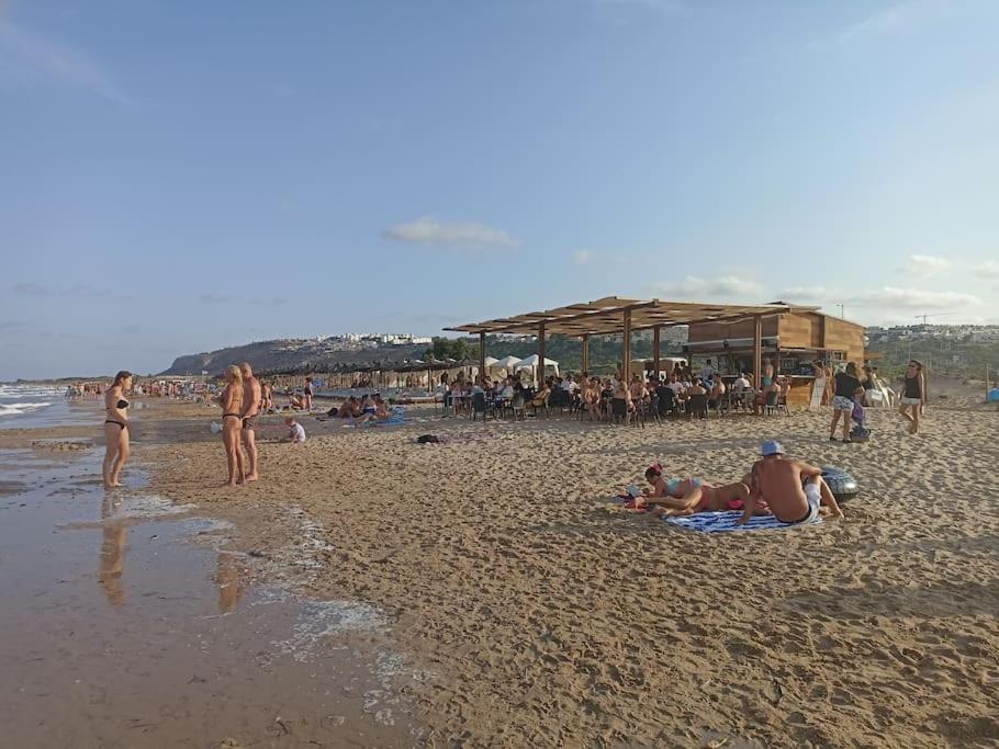 Bungalow En Primera Linea Del Mar Arenales del Sol Luaran gambar