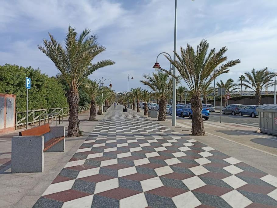 Bungalow En Primera Linea Del Mar Arenales del Sol Luaran gambar
